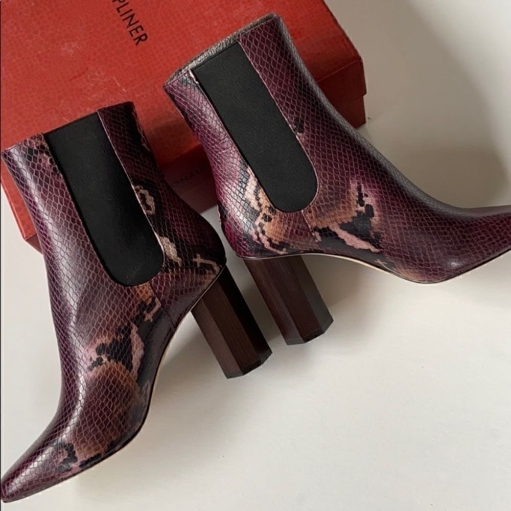 NEW Donald J. Pliner Leather Snakeskin Boots - Picture 7 of 8